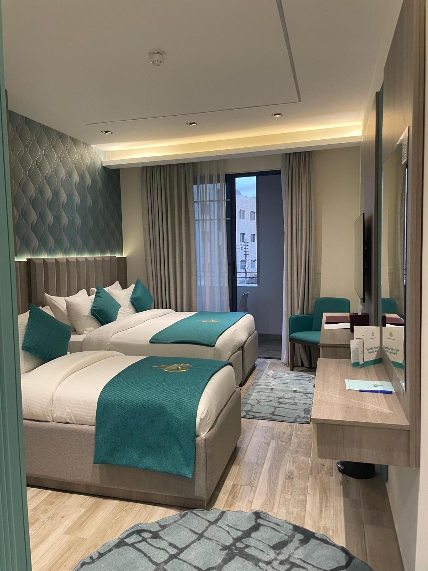 Soho Midtown Hotell Ash Shumaysani Exteriör bild