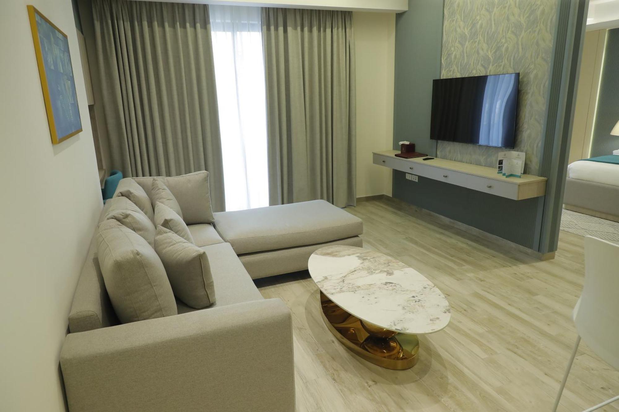 Soho Midtown Hotell Ash Shumaysani Exteriör bild