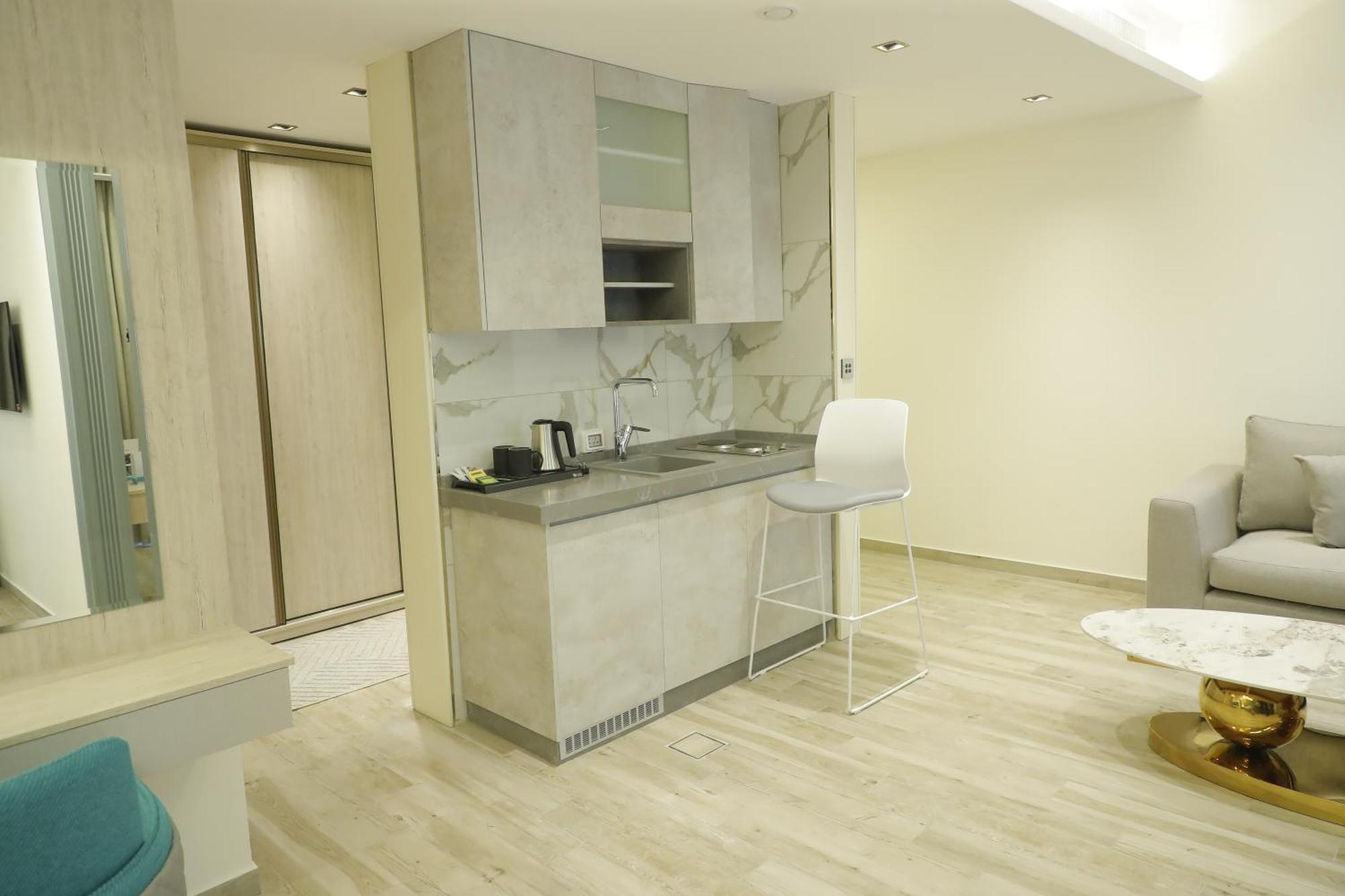 Soho Midtown Hotell Ash Shumaysani Exteriör bild
