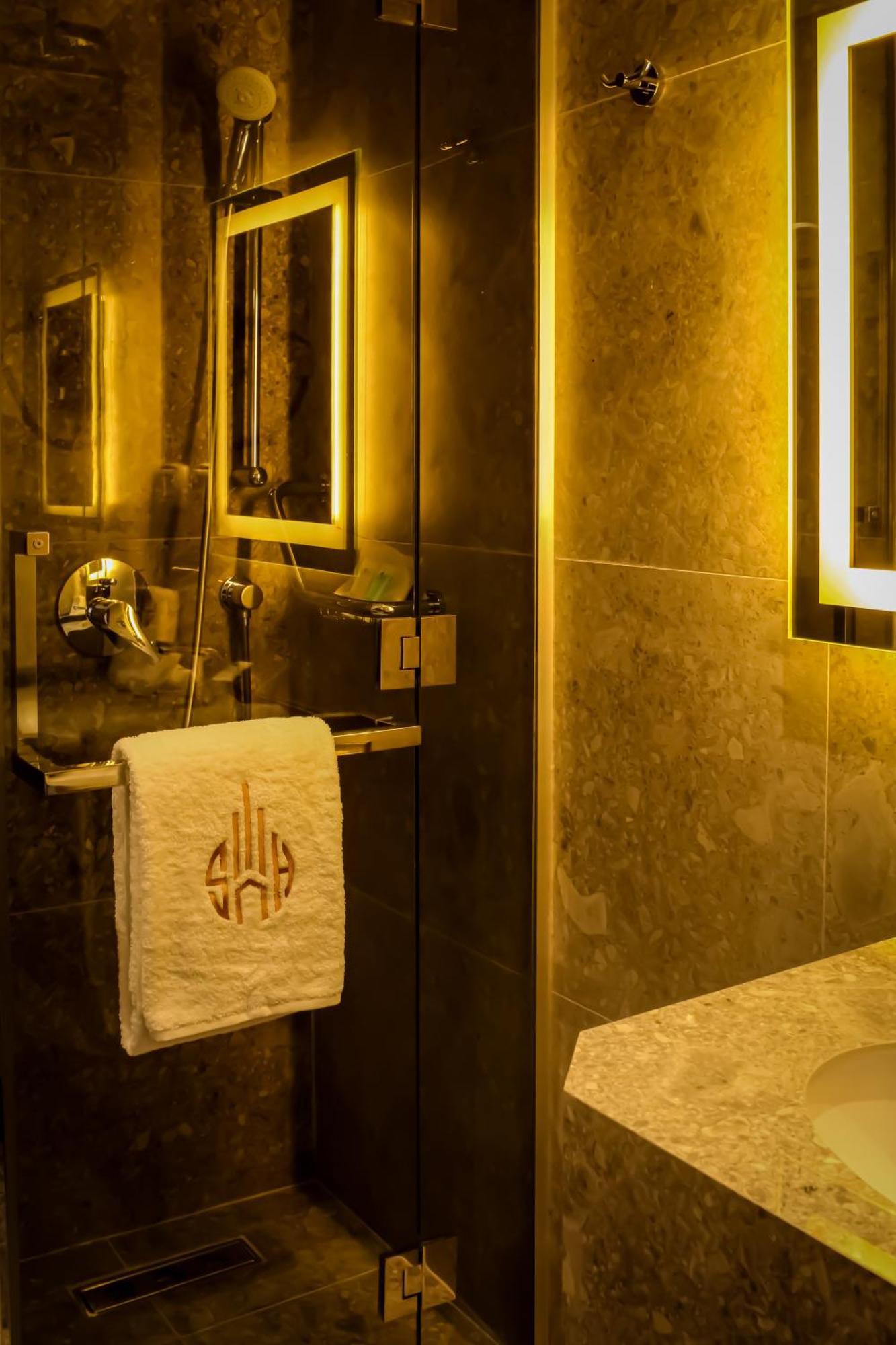 Soho Midtown Hotell Ash Shumaysani Exteriör bild