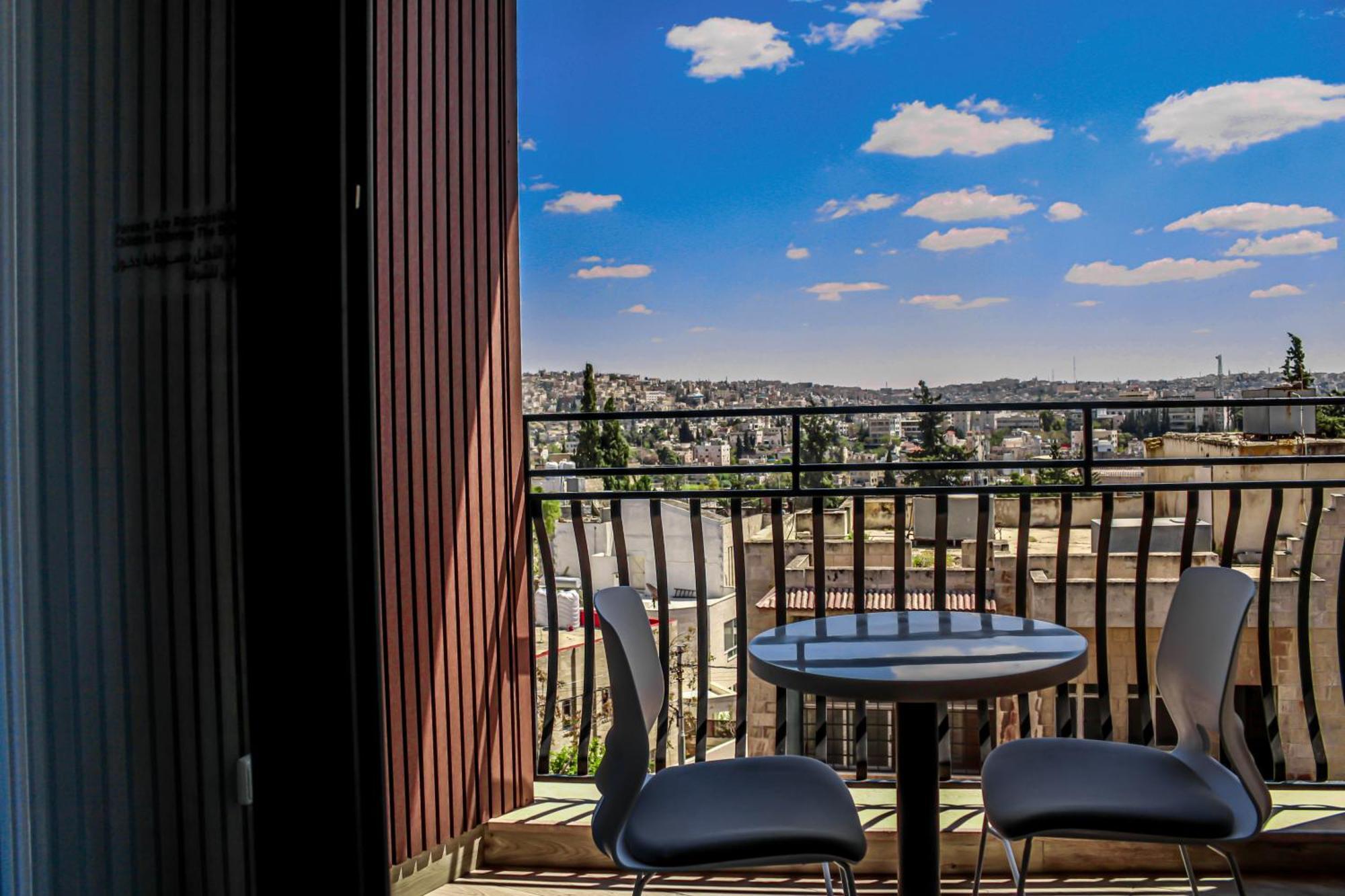Soho Midtown Hotell Ash Shumaysani Exteriör bild