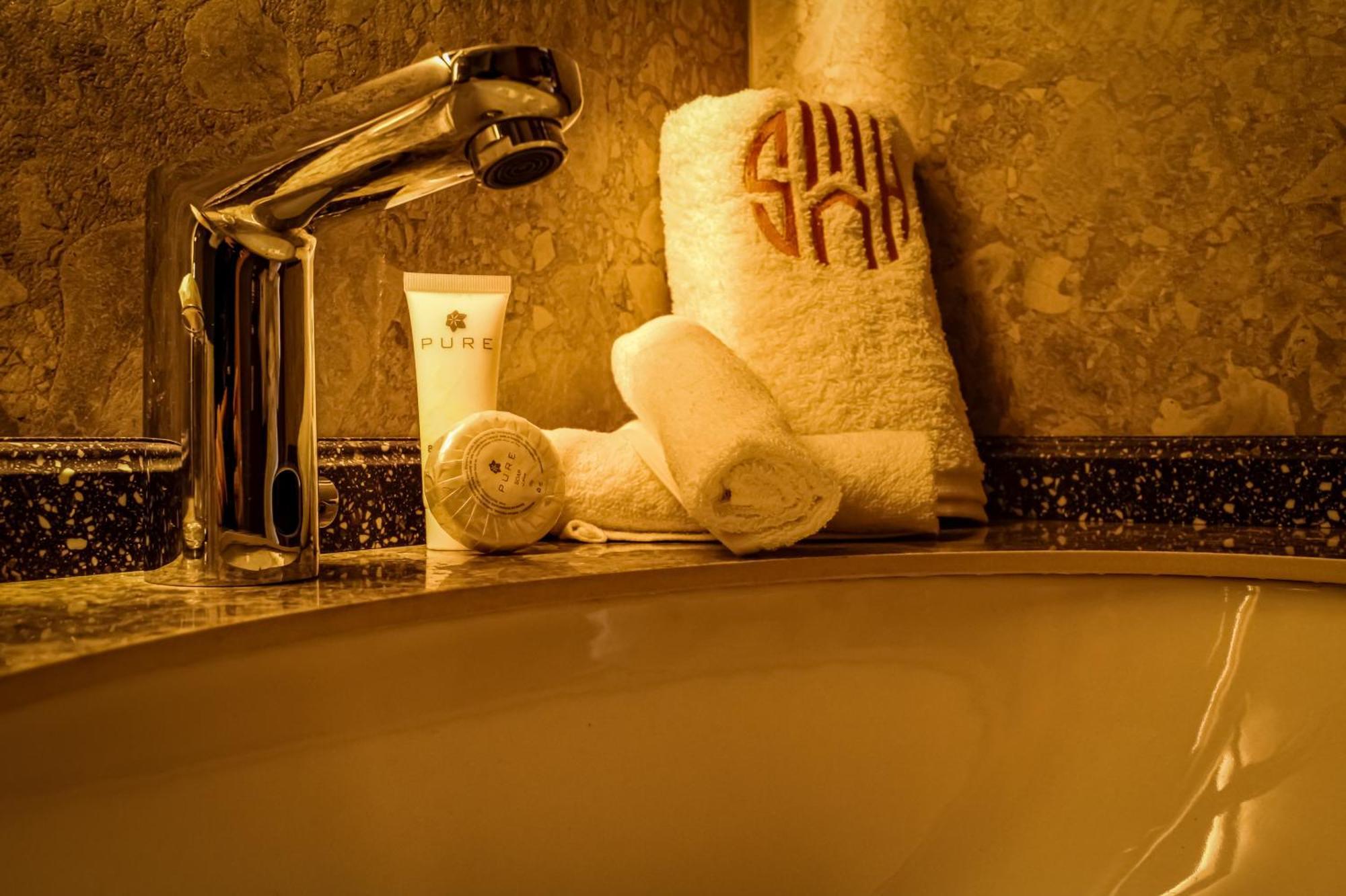 Soho Midtown Hotell Ash Shumaysani Exteriör bild