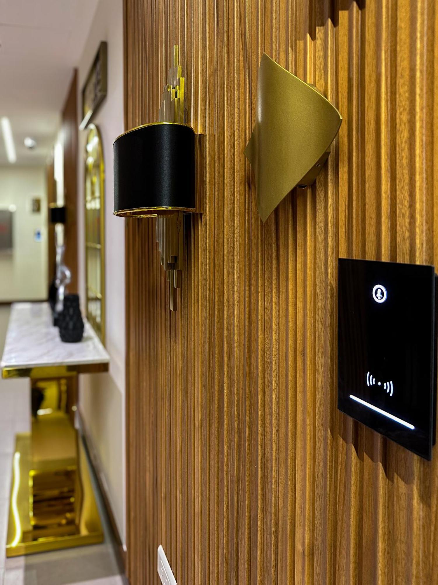 Soho Midtown Hotell Ash Shumaysani Exteriör bild